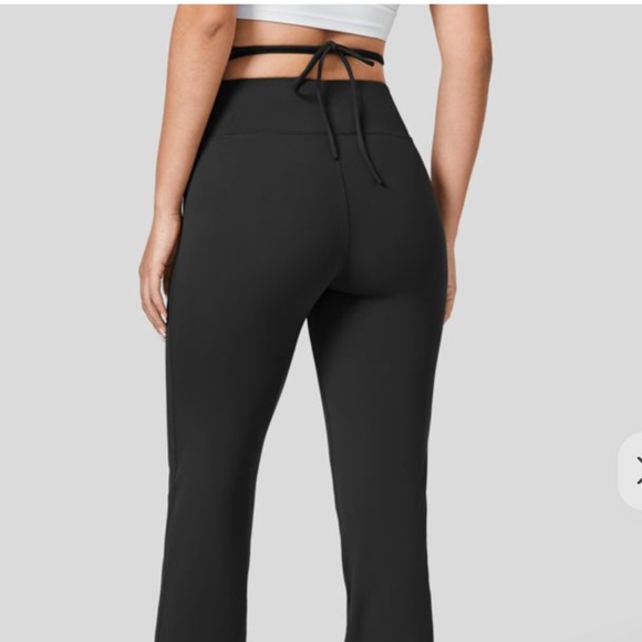 Halara Mid Rise Rosette Tie Back Pilates Pants - Picture 3 of 6